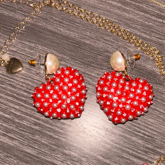 🌹Betsey Johnson Red Heart Set of Necklace, Earrings & ring, worn once🌹 - Picture 4 of 5
